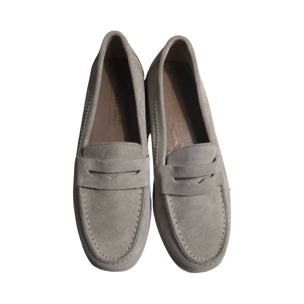 NWOT L’Intervalle Clarice Grey Suede Penny Loafers Moc Toe Stitching Size 39